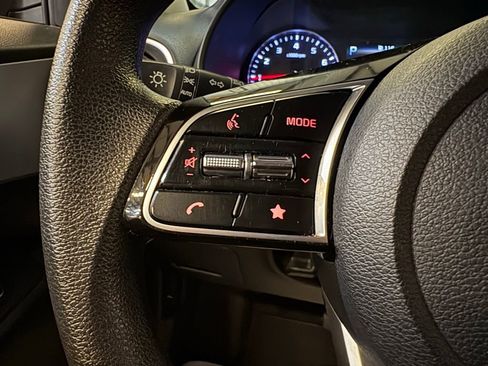 Used 2022 Kia Forte LXS image 24