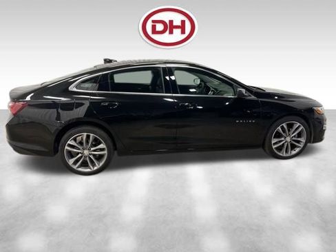 Used 2024 Chevrolet Malibu LT image 2