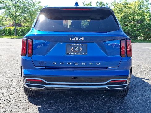 Used 2022 Kia Sorento S w/ Panoramic Sunroof Package FWD image 23