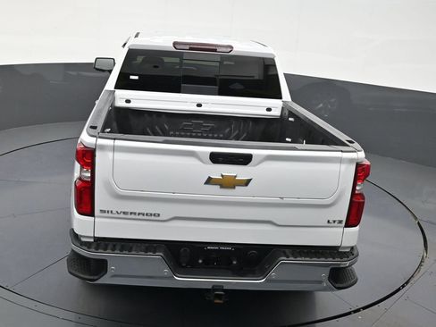 Used 2021 Chevrolet Silverado 1500 LTZ w/ LTZ Premium Package image 15