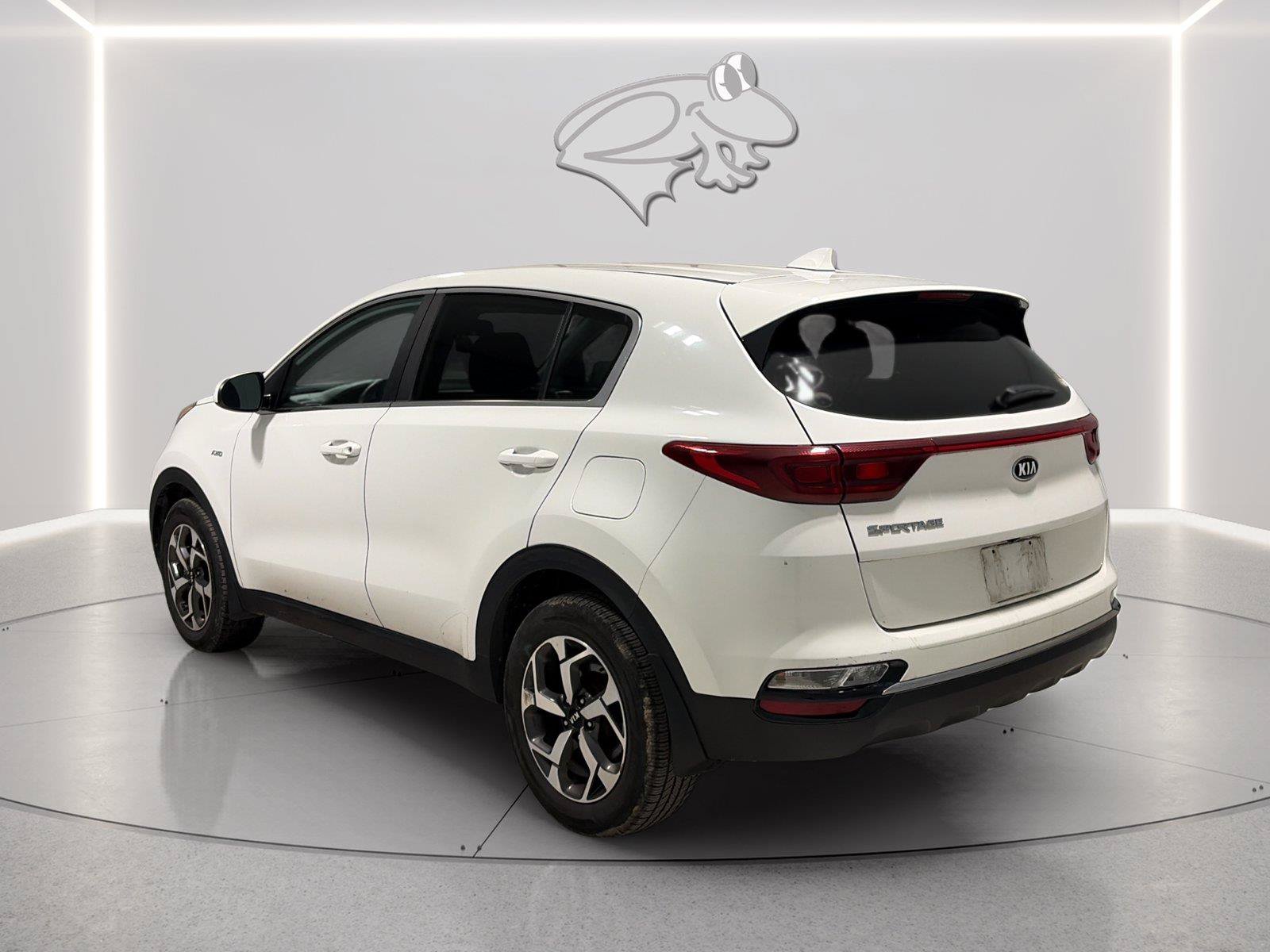 Used 2020 Kia Sportage LX AWD/4WD image 3