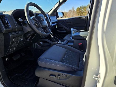 New 2026 Nissan Frontier SV image 7