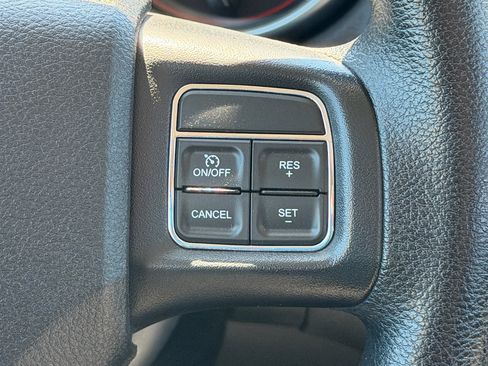 Used 2017 Dodge Journey SE w/ Flexible Seating Group FWD image 27