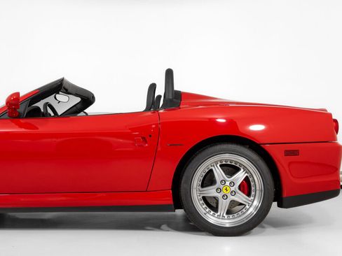 Used 2001 Ferrari 550 Maranello Barchetta RWD image 16