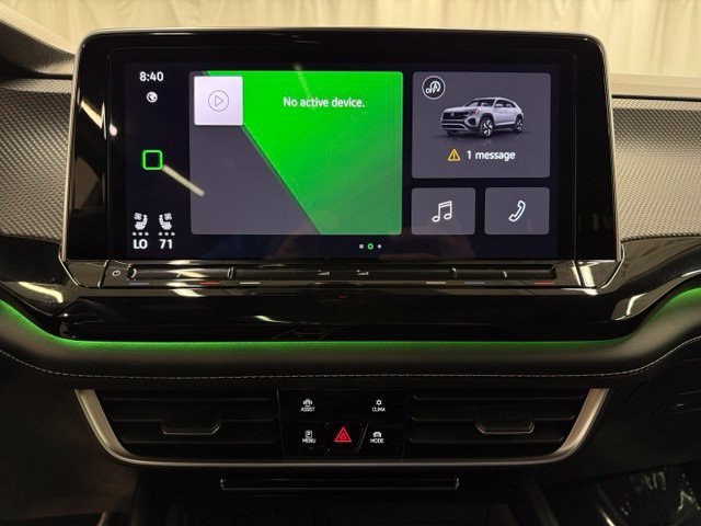 Used 2026 Volkswagen Atlas Cross Sport SEL R-Line AWD/4WD image 15