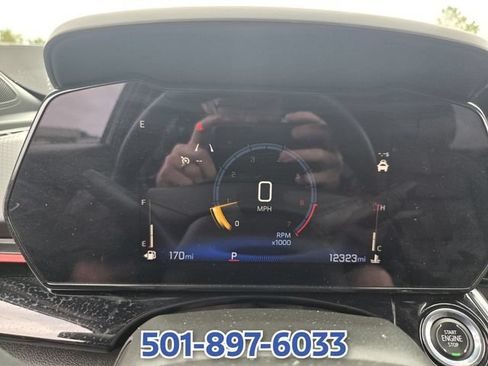 Used 2025 Chevrolet Trax RS w/ Sunroof Package FWD image 28