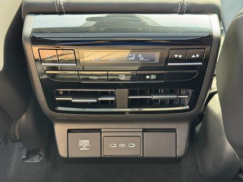 Used 2026 Acura MDX w/ Technology Package AWD/4WD image 14