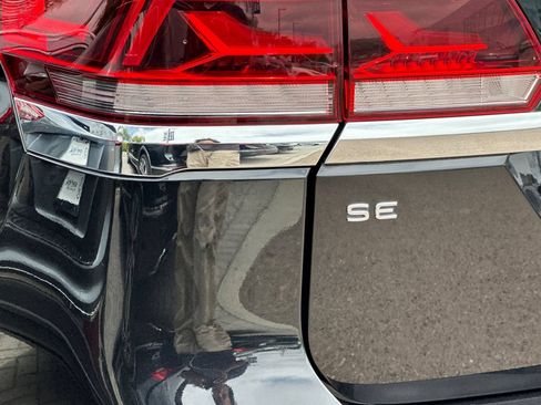 Used 2023 Volkswagen Atlas SE FWD image 27
