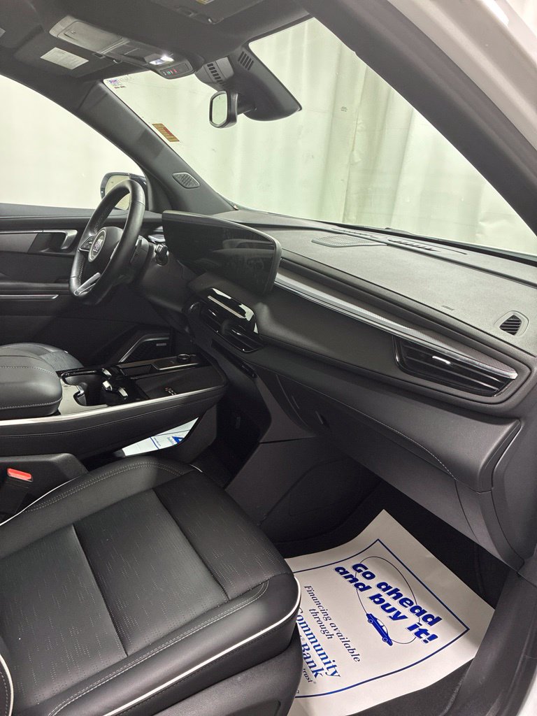 Used 2026 Buick Enclave Sport Touring AWD/4WD image 32