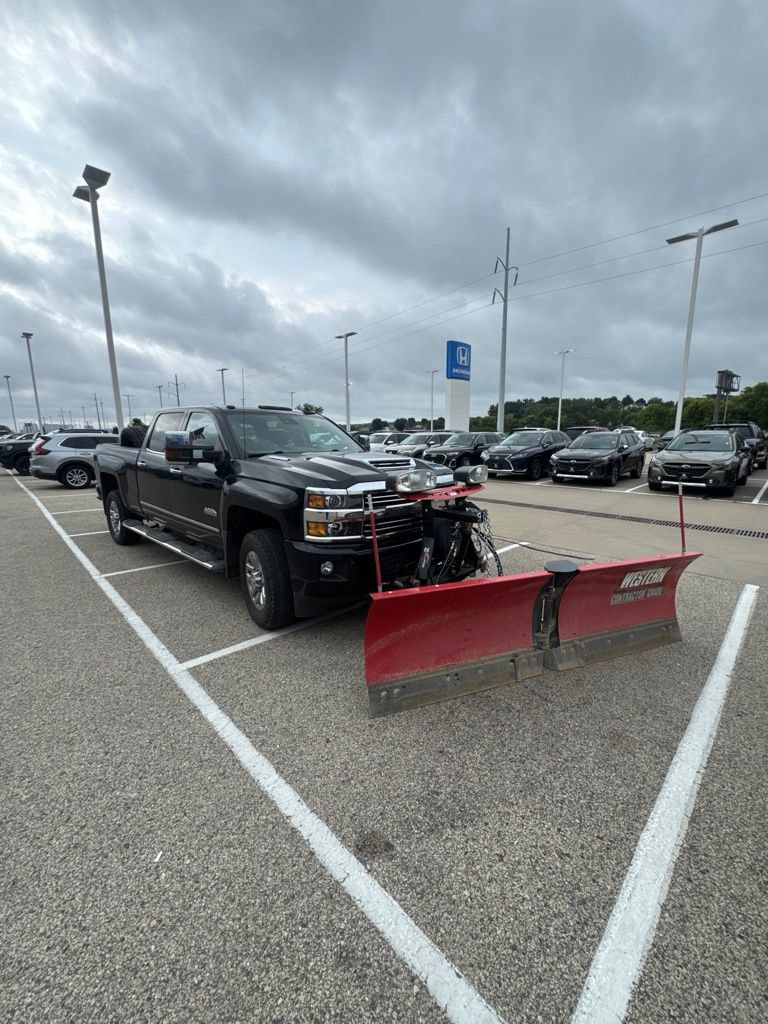 Used 2017 Chevrolet Silverado 3500 High Country w/ Duramax Plus Package AWD/4WD image 2