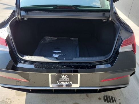 New 2026 Hyundai Elantra Hybrid FWD image 16