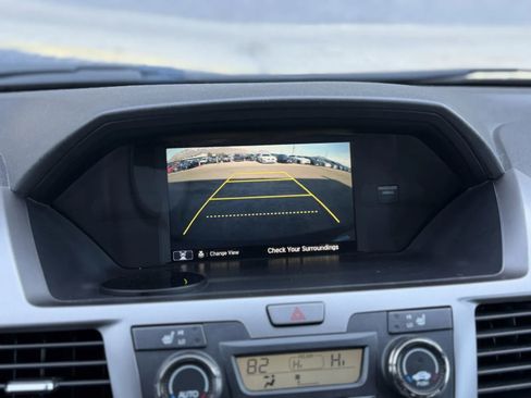 Used 2016 Honda Odyssey Touring Elite image 34