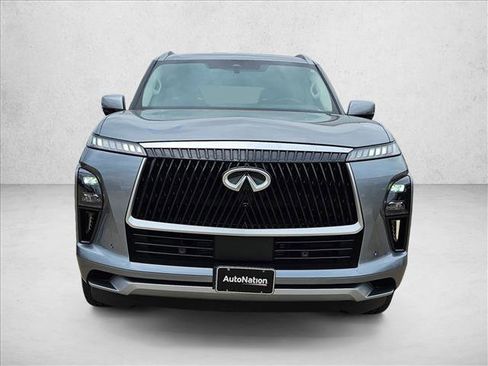 Used 2025 INFINITI QX80 Sensory AWD/4WD image 2