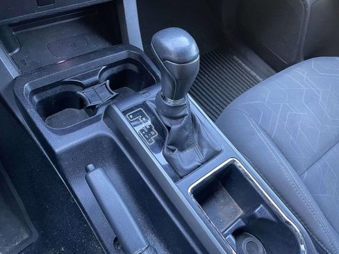 Used 2017 Toyota Tacoma TRD Sport image 43