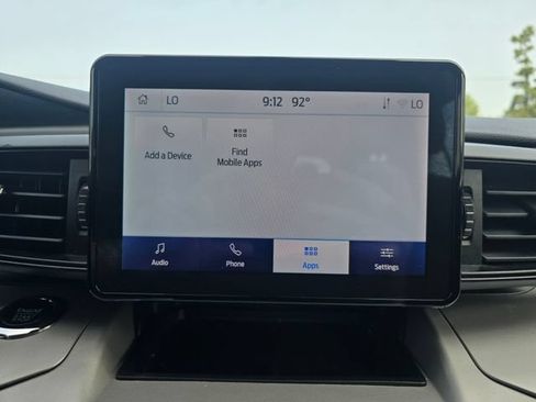 Used 2023 Ford Explorer XLT AWD/4WD image 20