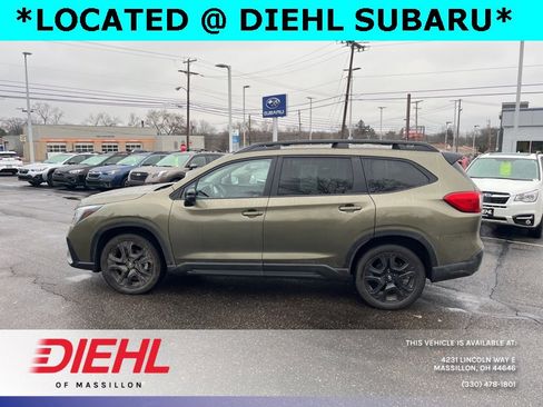 Used 2023 Subaru Ascent Onyx Edition image 4