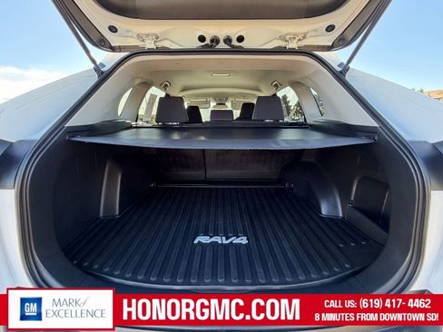 Used 2024 Toyota RAV4 LE image 9
