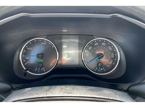Used 2021 Toyota RAV4 LE AWD/4WD image 22