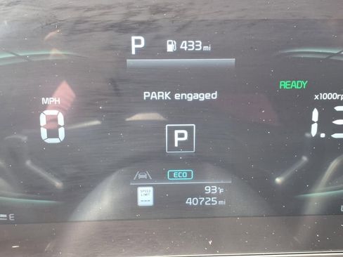 Certified 2023 Kia Sportage EX image 18