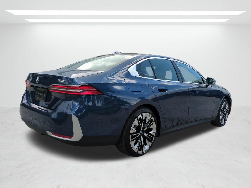 New 2027 BMW 530i xDrive w/ Premium Package AWD/4WD image 4