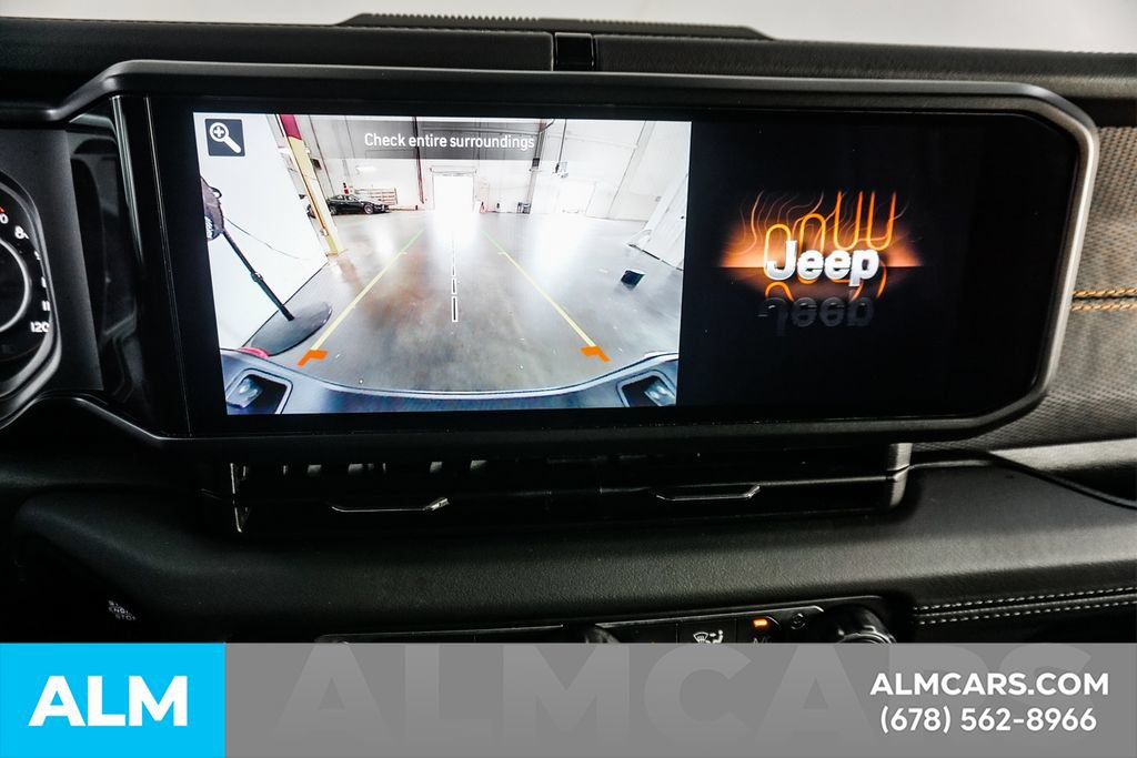 Used 2026 Jeep Gladiator Mojave AWD/4WD image 29