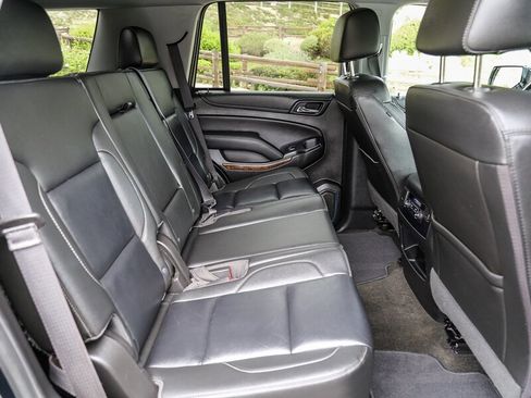 Used 2018 Chevrolet Tahoe LT image 23