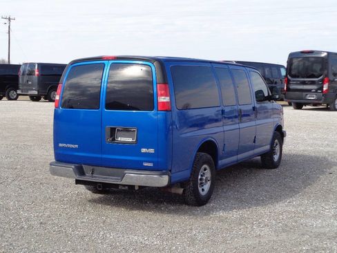 Used 2018 GMC Savana 3500 LT w/ LT Preferred Equipment Group image 3