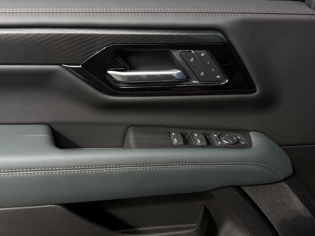 New 2027 GMC Yukon AT4 w/ AT4 Premium Package AWD/4WD image 21