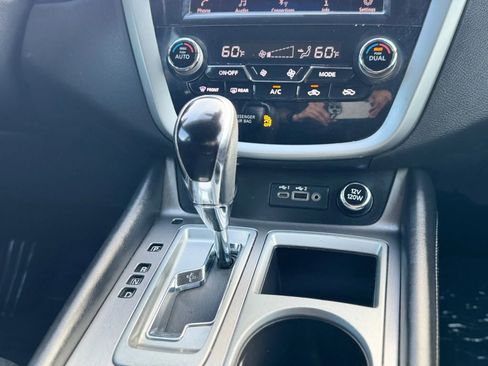 Used 2020 Nissan Murano SV image 25