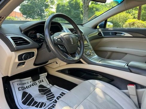 Used 2017 Lincoln MKZ Reserve AWD/4WD image 11