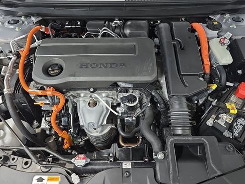 Used 2025 Honda Accord Touring image 12