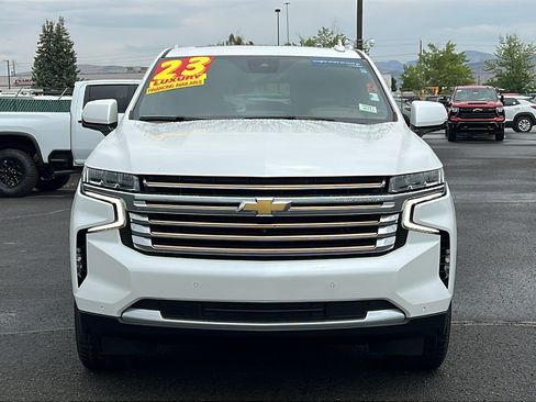 Used 2023 Chevrolet Suburban High Country AWD/4WD image 2