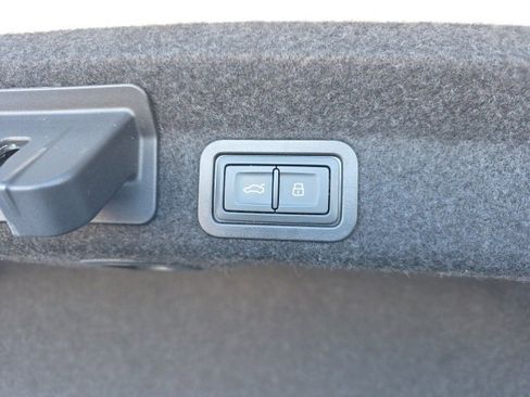 Used 2023 Audi A6 Premium Plus w/ Premium Plus Package image 17