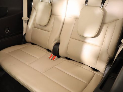 Used 2020 Ford Explorer Limited w/ Class III Trailer Tow Package image 14