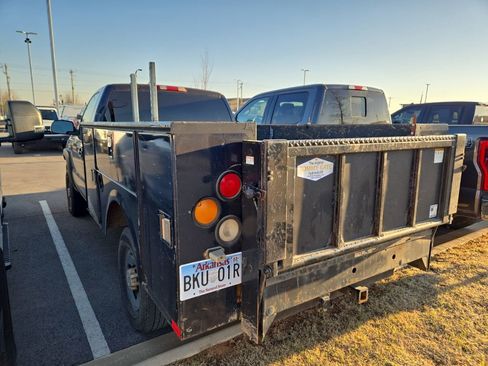 Used 2006 Chevrolet Silverado 2500 W/T image 2