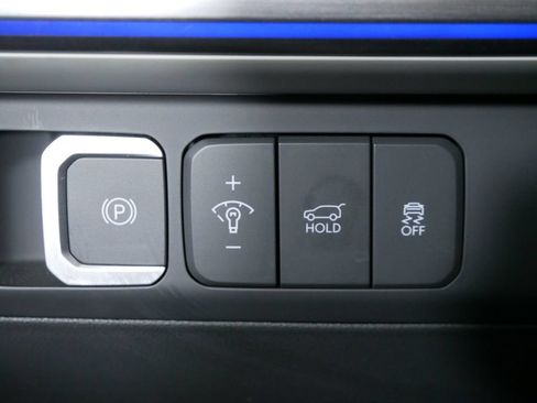 Used 2025 Hyundai Santa Fe Limited AWD/4WD image 24