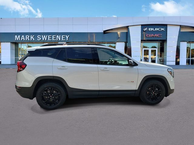 Used 2022 GMC Terrain AT4 w/ Tech Package AWD/4WD image 33