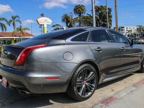 Used 2019 Jaguar XJ Supercharged image 6