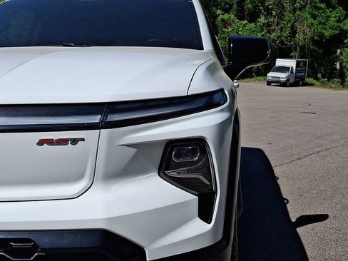 Used 2024 Chevrolet Silverado EV RST image 11