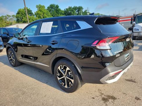 Used 2024 Kia Sportage EX FWD image 7