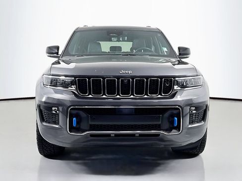 Used 2022 Jeep Grand Cherokee Overland w/ Advanced Protech Group III AWD/4WD image 2