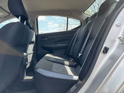 Used 2025 Nissan Versa SV FWD image 23