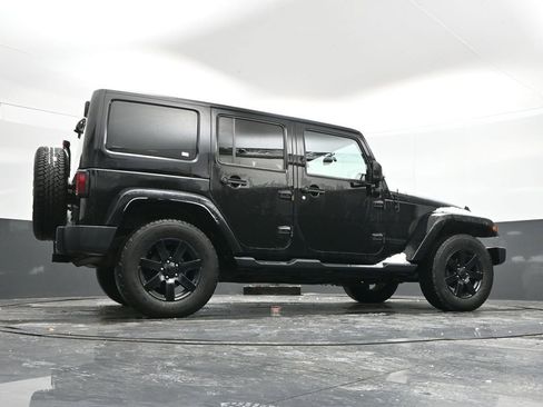 Used 2014 Jeep Wrangler Unlimited Sahara image 44