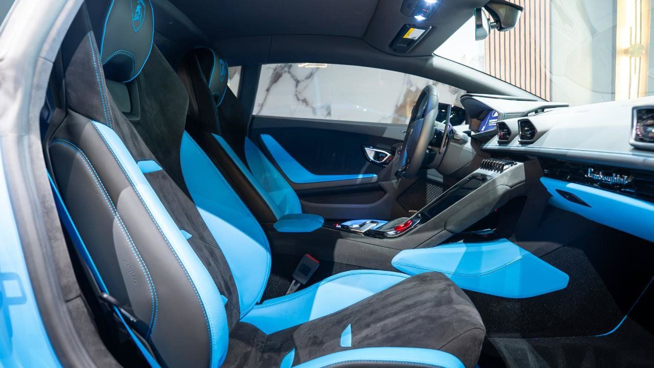 Used 2023 Lamborghini Huracan Tecnica RWD image 31