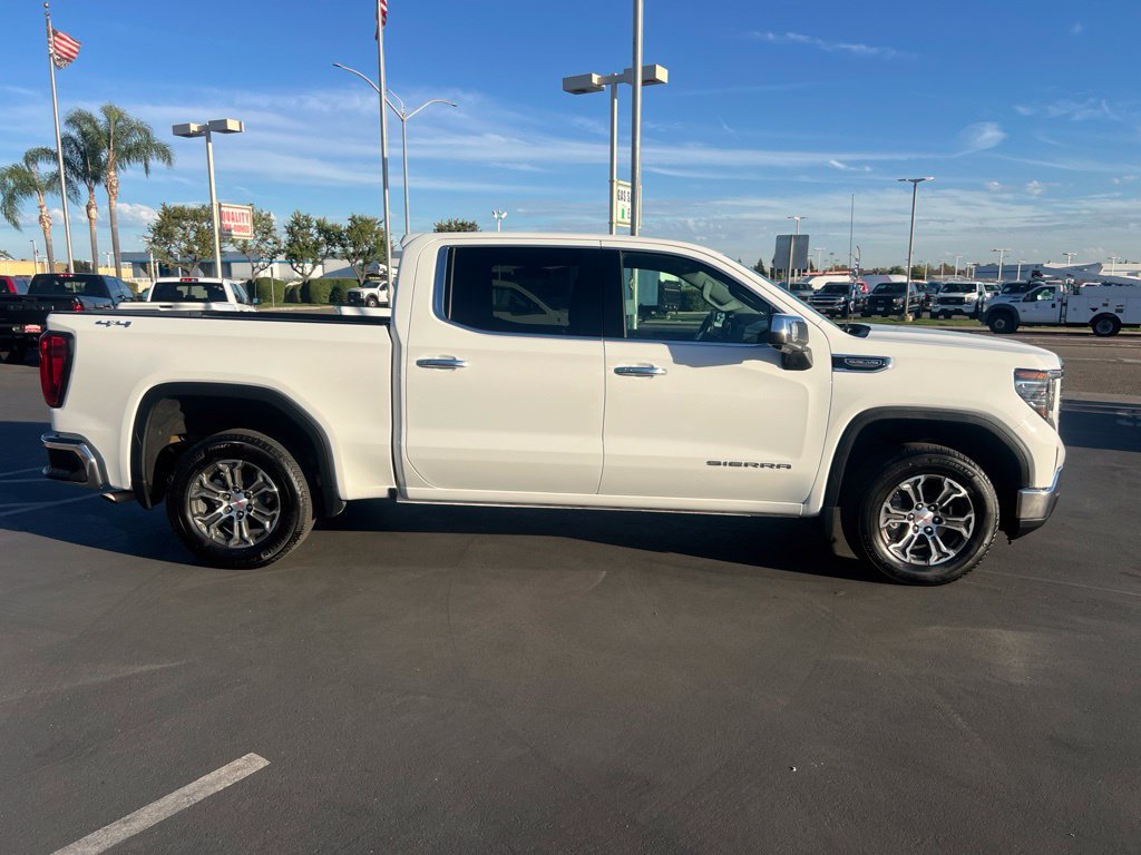 Used 2025 GMC Sierra 1500 SLT AWD/4WD image 8