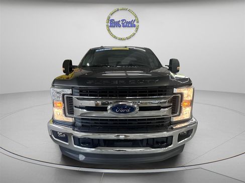 Used 2019 Ford F250 XLT w/ XLT Value Package AWD/4WD image 6