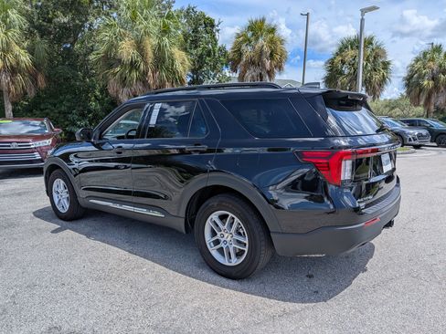 Used 2025 Ford Explorer Active RWD image 6