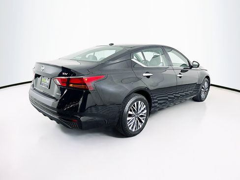 Used 2023 Nissan Altima 2.5 SV image 9