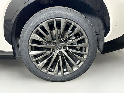 Used 2023 Lexus RZ 450e Premium w/ Accessory Package (Z1) image 11