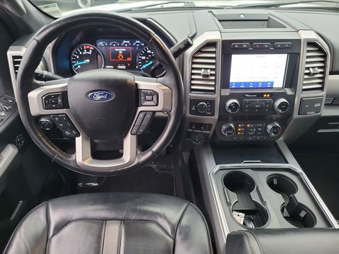 Used 2020 Ford F250 Platinum w/ FX4 Off-Road Package image 4